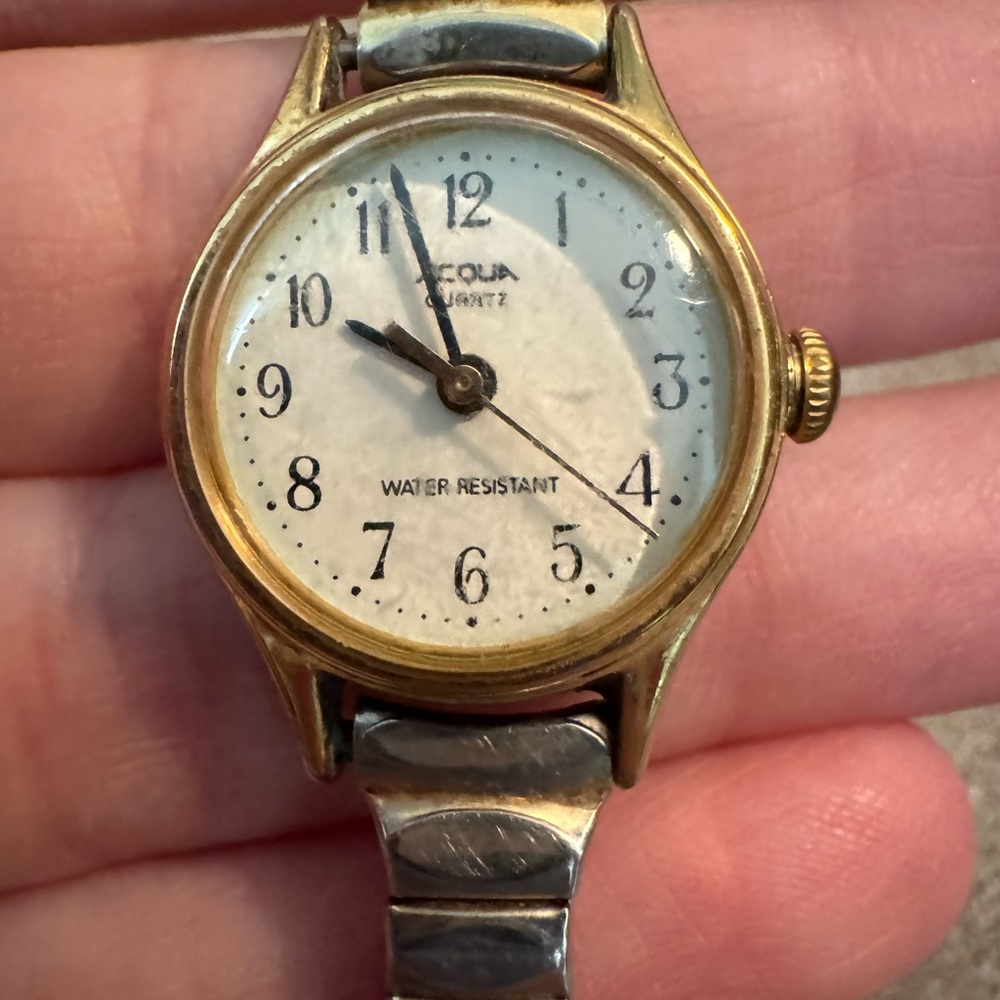 Vintage Acqua Quartz Gold and Silver Watch